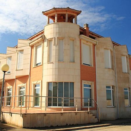 Hostal Castilla Benavente Bagian luar foto