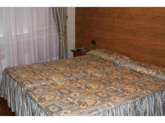 Hostal Castilla Benavente Bagian luar foto