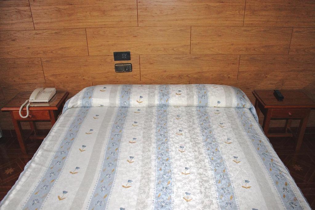 Hostal Castilla Benavente Bagian luar foto