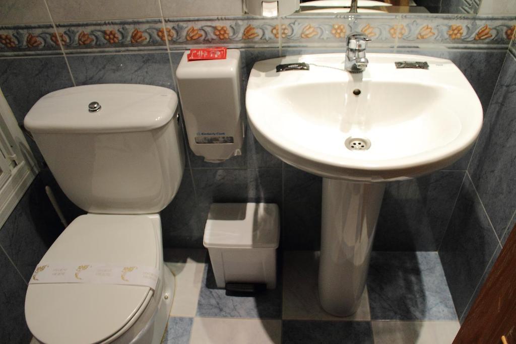 Hostal Castilla Benavente Bagian luar foto