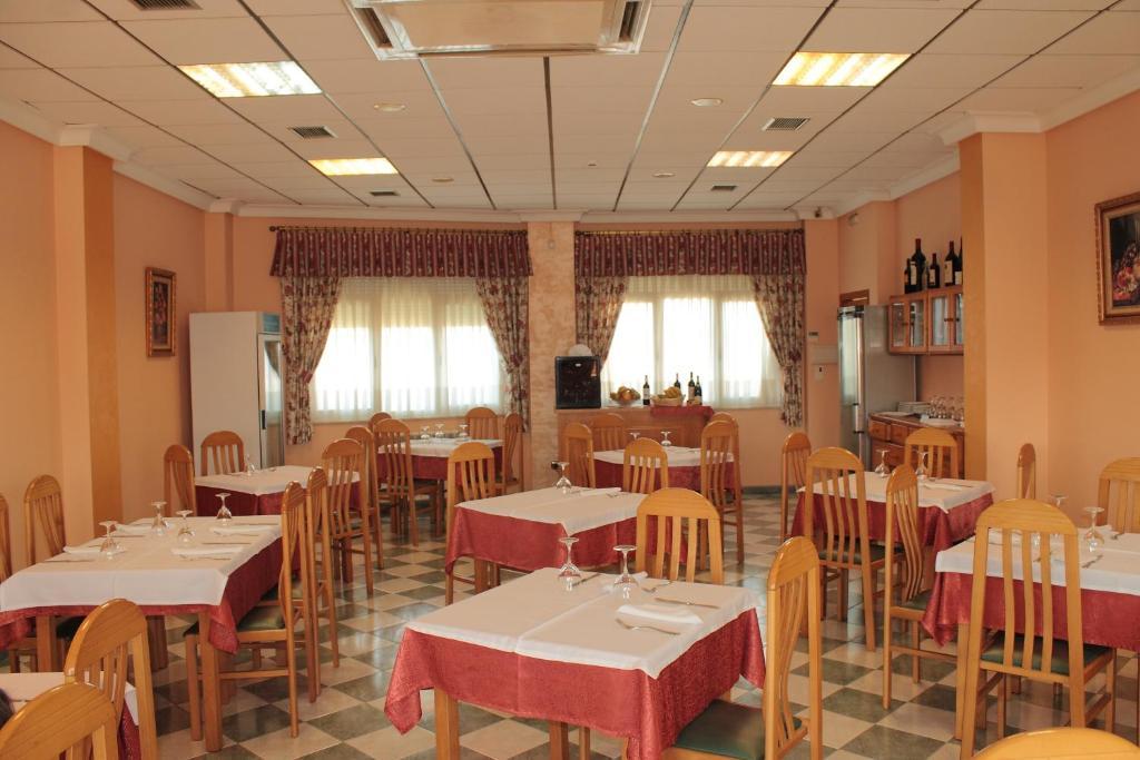 Hostal Castilla Benavente Bagian luar foto