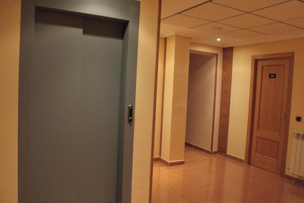Hostal Castilla Benavente Bagian luar foto